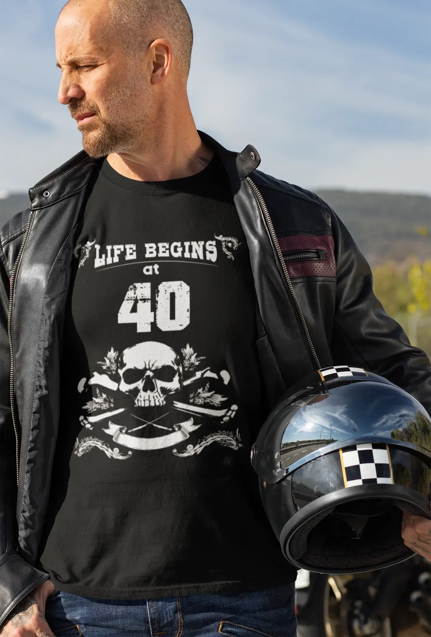 Life Begins at 40 Men's Black T-shirt Birthday Gift, Round Neck 00449