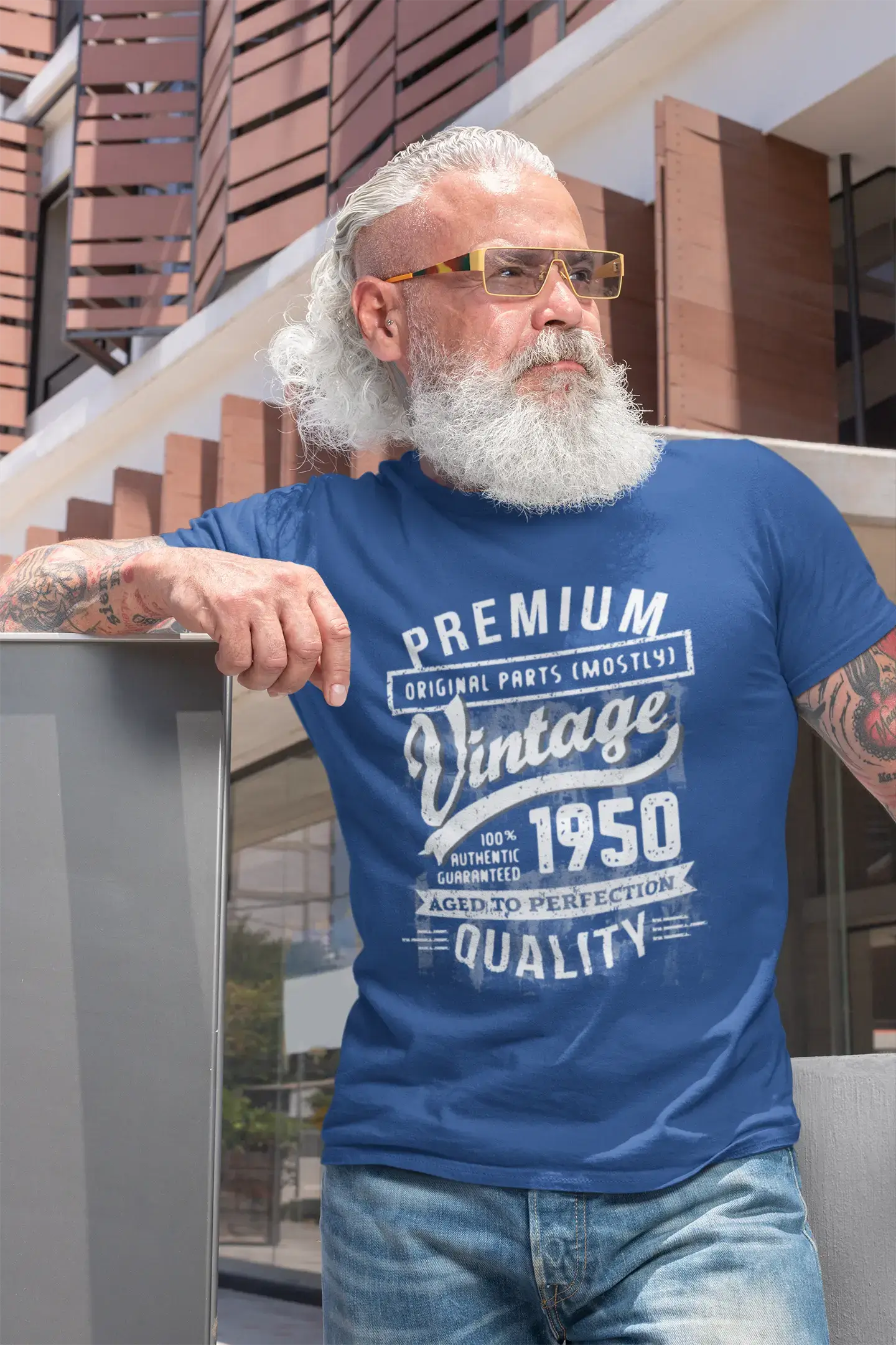 ULTRABASIC - Graphic Men's 1950 Aged to Perfection Birthday Gift T-Shirt