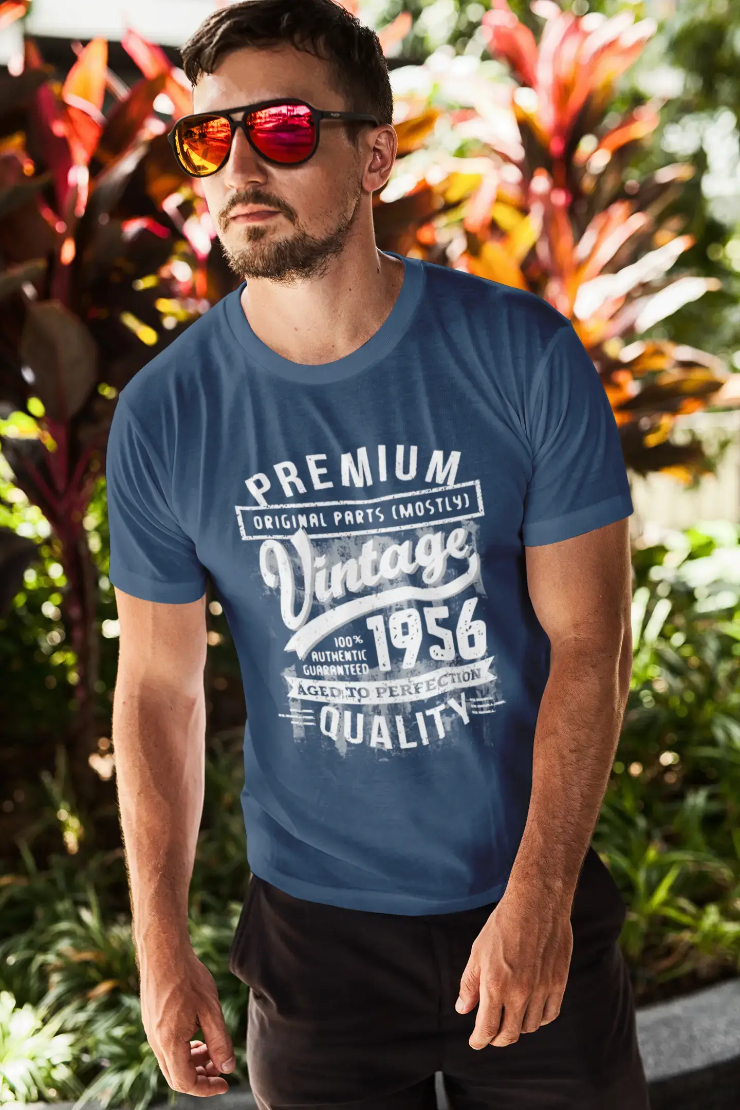 ULTRABASIC - Graphic Men's 1956 Aged to Perfection Birthday Gift T-Shirt