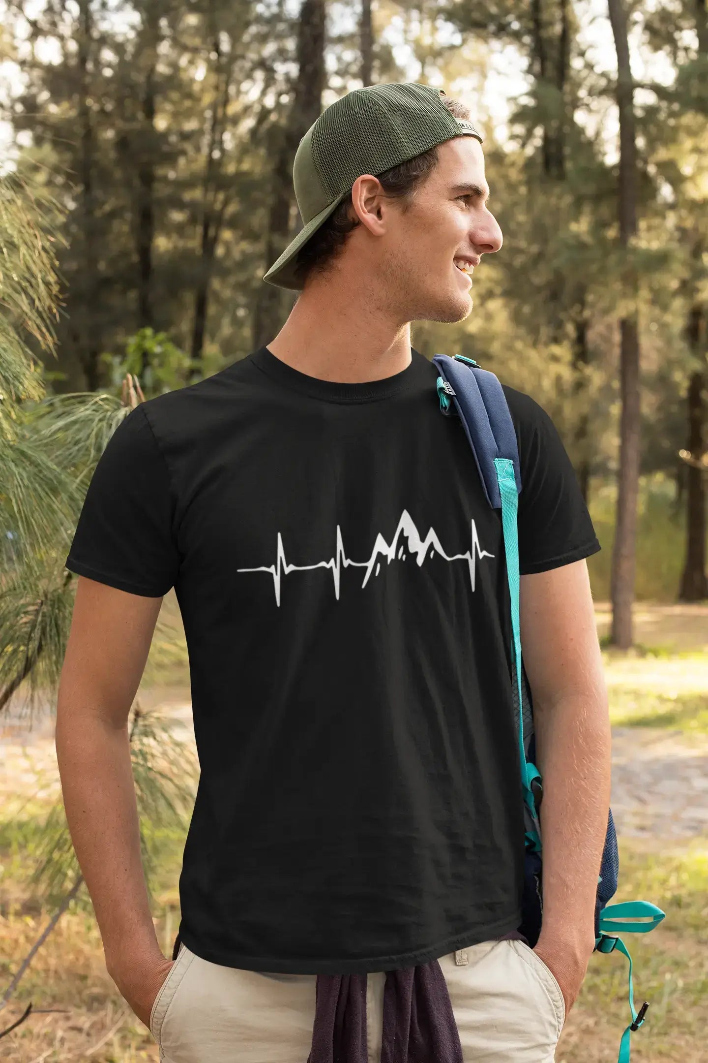 ULTRABASIC - Graphic Printed Men's Mountain Heartbeat T-Shirt Military Green