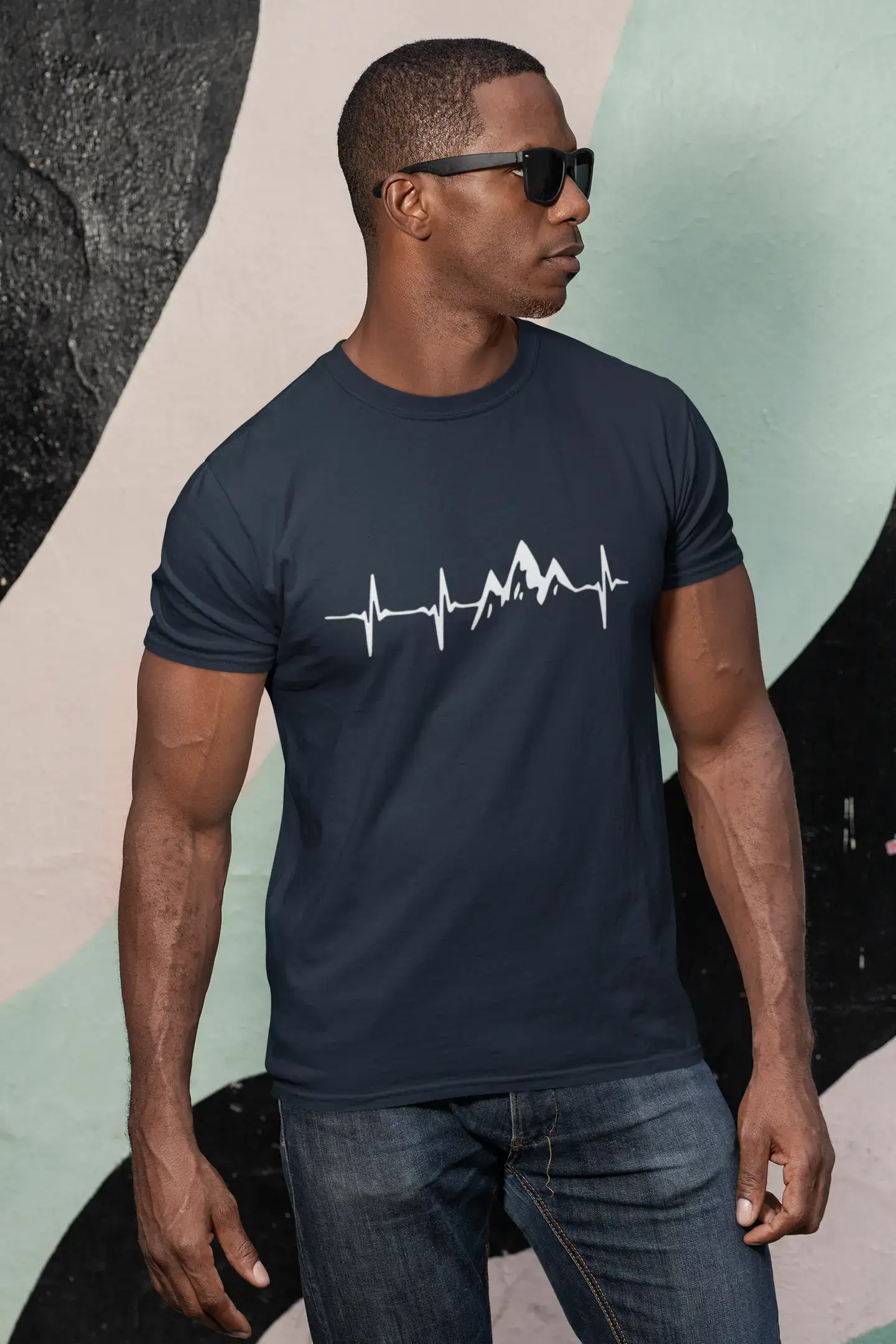 ULTRABASIC - Graphic Printed Men's Mountain Heartbeat T-Shirt Deep Black