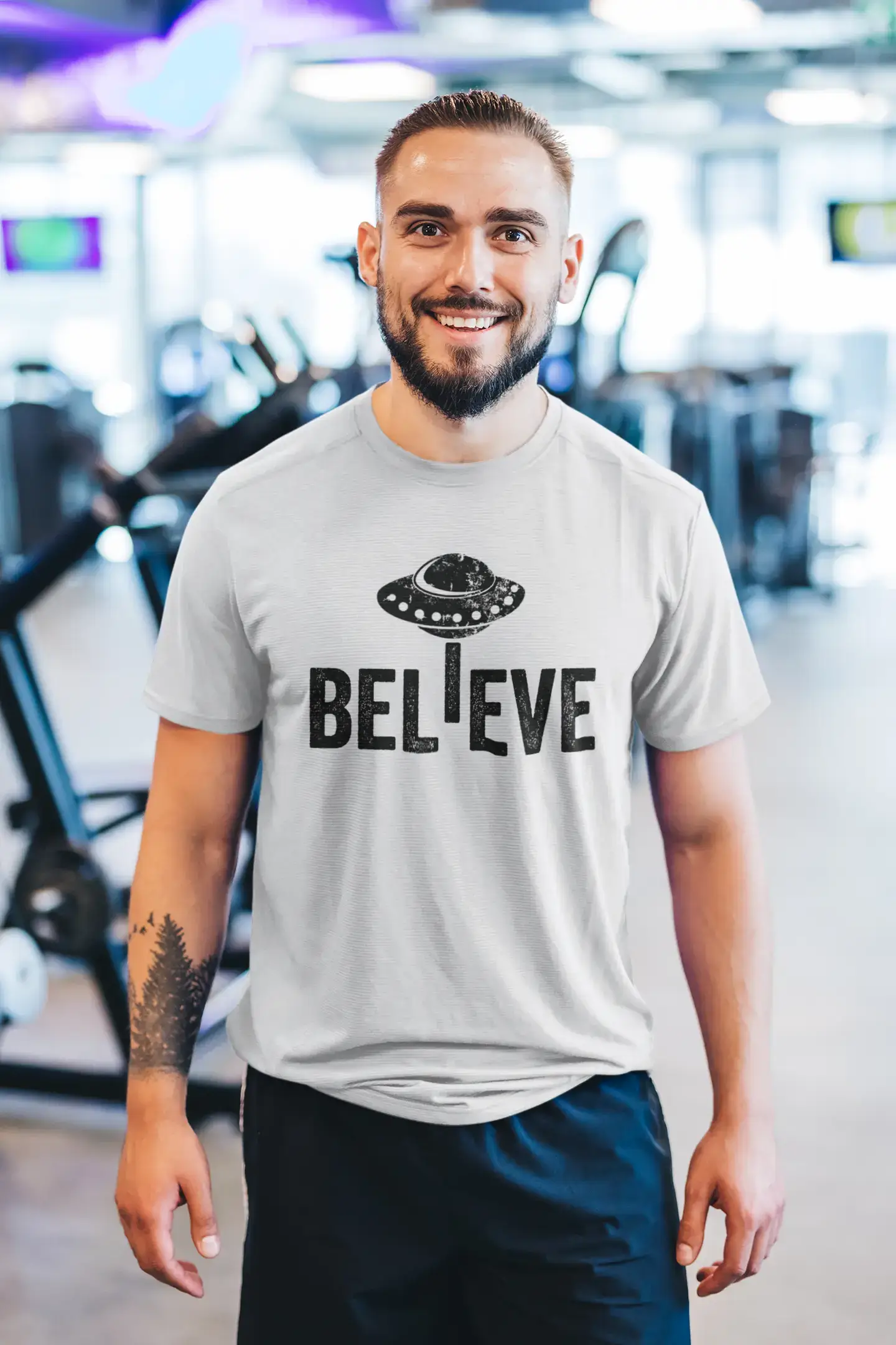 ULTRABASIC - Graphic Men's Believe UFO Alien T-Shirt Funny Casual Letter Print Tee Vintage White