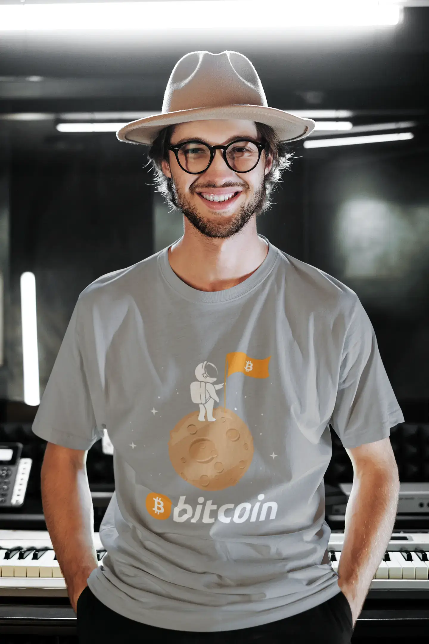 Men’s Graphic T-Shirt Bitcoin Astronaut HODL BTC Military Green Gift Idea