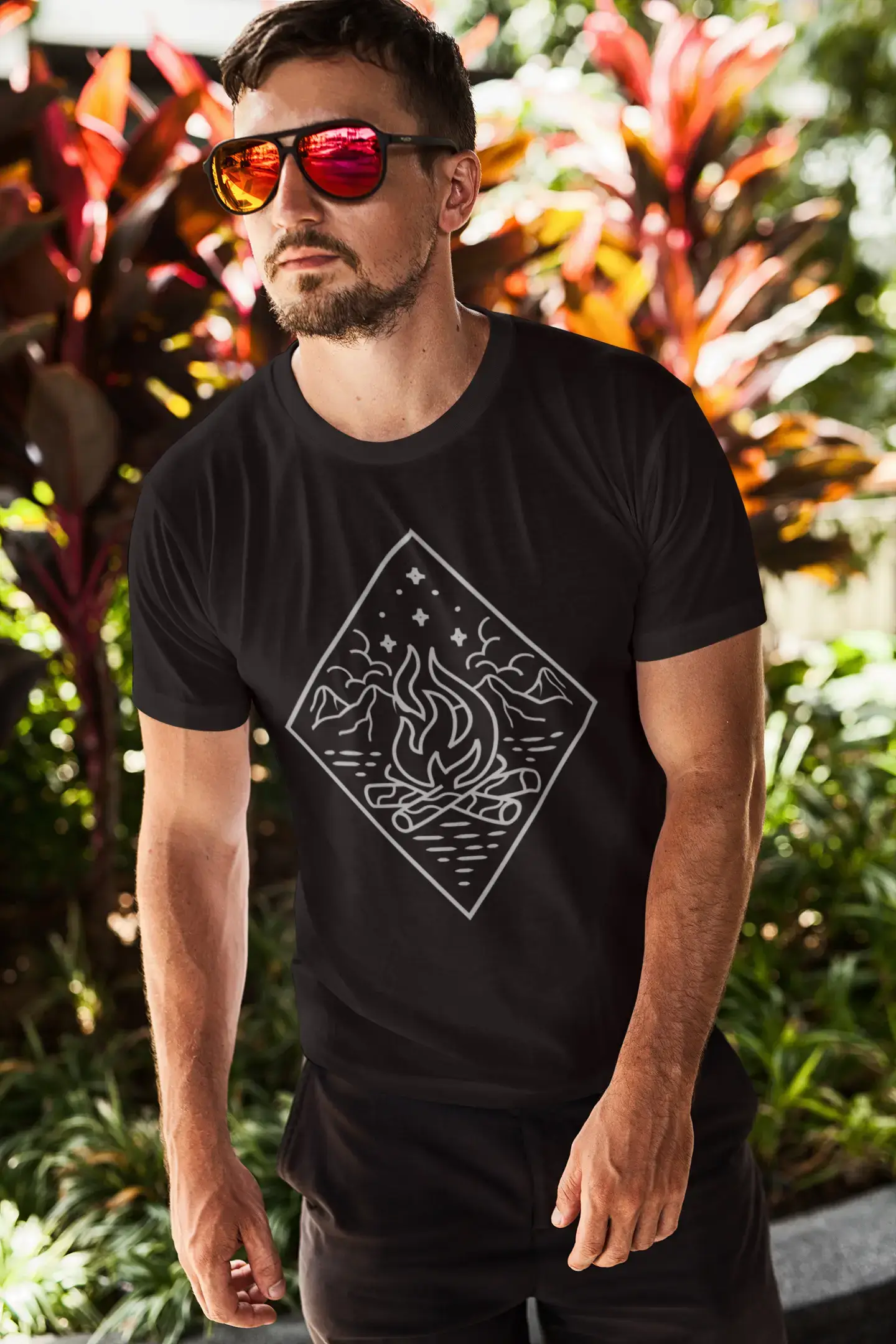 ULTRABASIC T-shirt graphique pour hommes Camping Fire - Chemise de camping d'aventure pour hommes