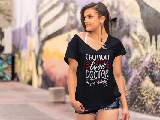 ULTRABASIC Damen T-Shirt Caution Love Doctor in the Making T-Shirt Tops