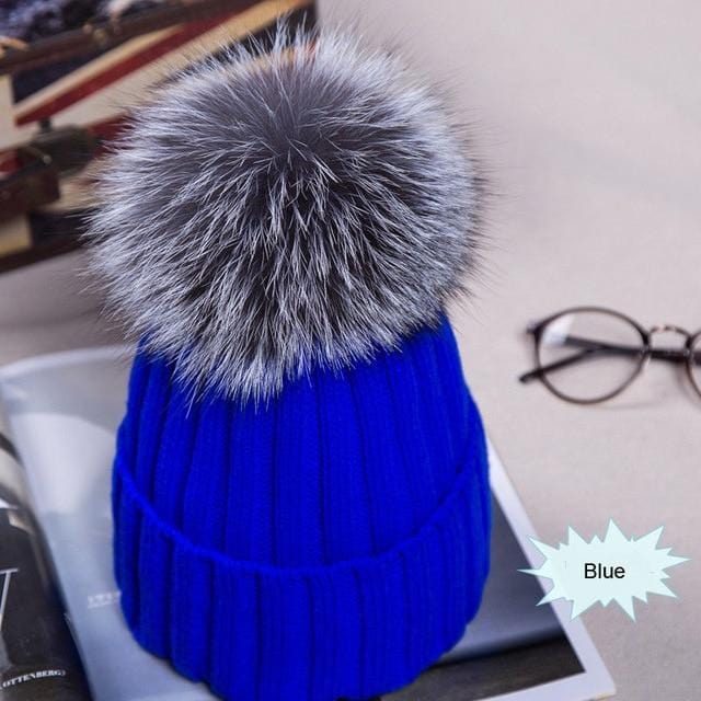 Offre spéciale hiver femmes Pom Pom bonnets chaud tricoté Bobble fille fourrure Pompon chapeaux réel fourrure de raton laveur Pompon chapeau décontracté casquette