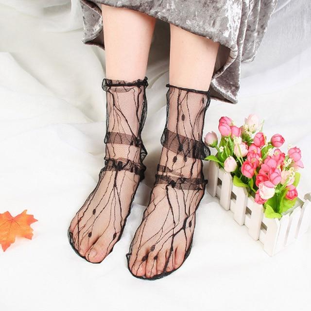 Sale Sexy Retro Lace Floral Mesh Women Girl Socks Elastic 2018 Summer Fashion Lady Transparent Short Socks