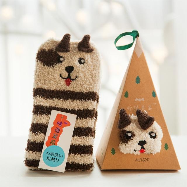 Niedliche Tierdesign Hirsch Weihnachtssocken Geschenk 3D Flauschiger Korallensamt Dicke warme Wintersocke für Frauen Neujahrsgeschenk Sox mit Box