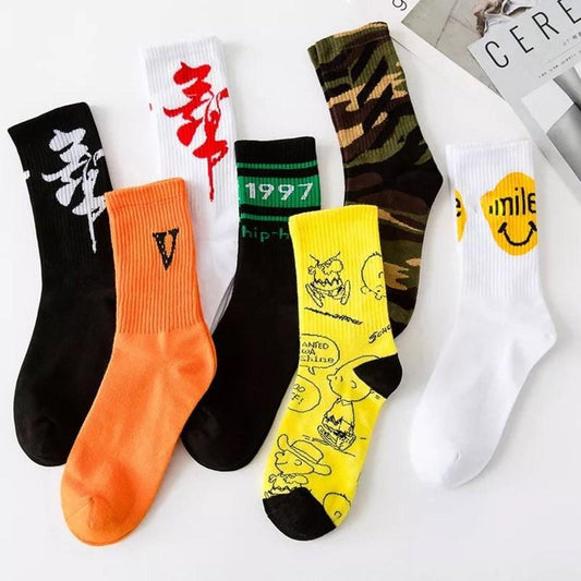 Creative High Quality Fashion Men Hip Hop Cotton Unisex Harajukumen's happy socks Funny Skate Socks