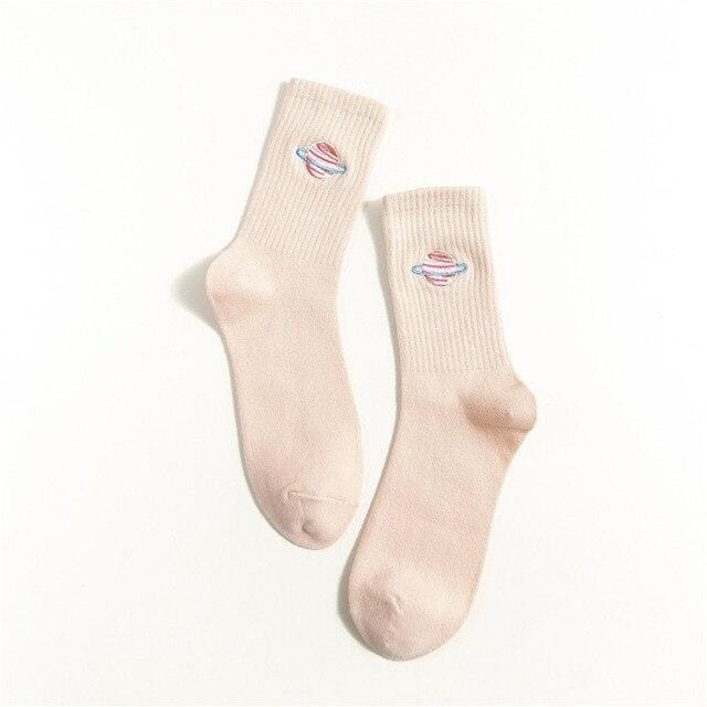 Chaussettes brodées en coton pour femmes, nouvelle tendance, mouvement, couleur unie, planète mignonne, Style à la mode, automne hiver 2019