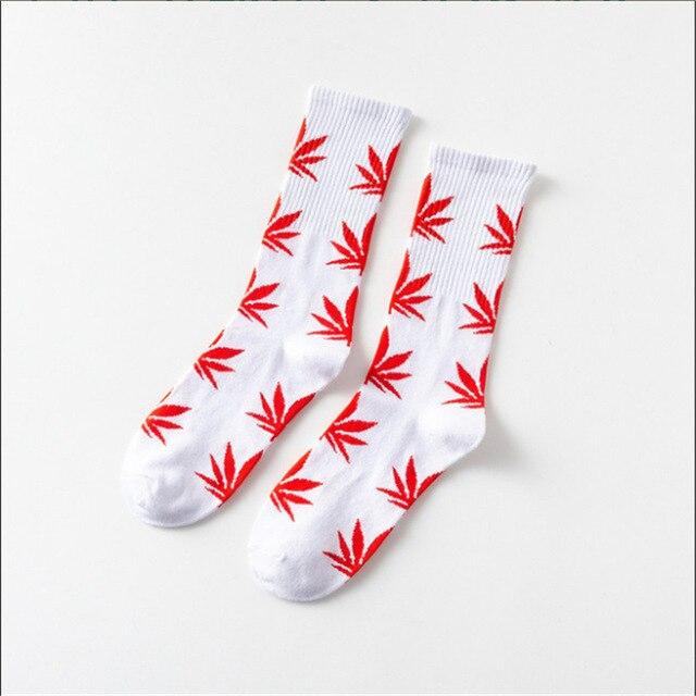 Moda Mulaya chaussettes drôles femmes confortable haute qualité coton heureux feuille de chanvre érable décontracté longue mauvaise équipage chaussette robe Harajuku