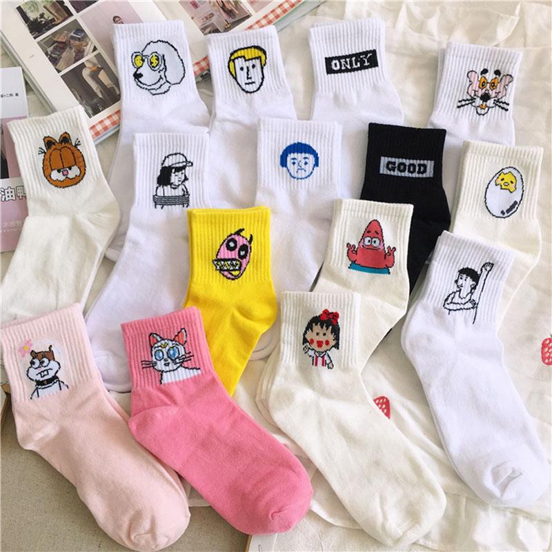 Chaussettes en coton pour femmes, personnage de dessin animé, motif de personnage féminin, courtes et mignonnes, Hipster, mode, imprimé Animal, cheville