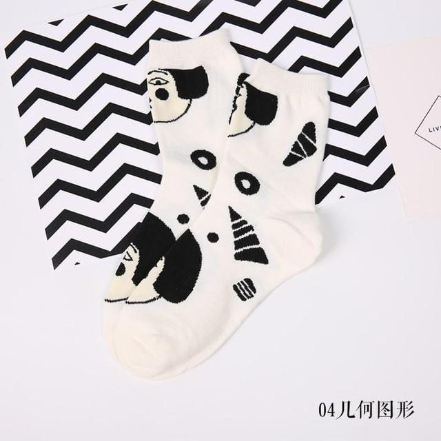 Japan Style Cool Sexy Women Funny Head Patterned Short Socks Cotton Funny Hipster Art Ankle Black and White Style Harajuku Sox