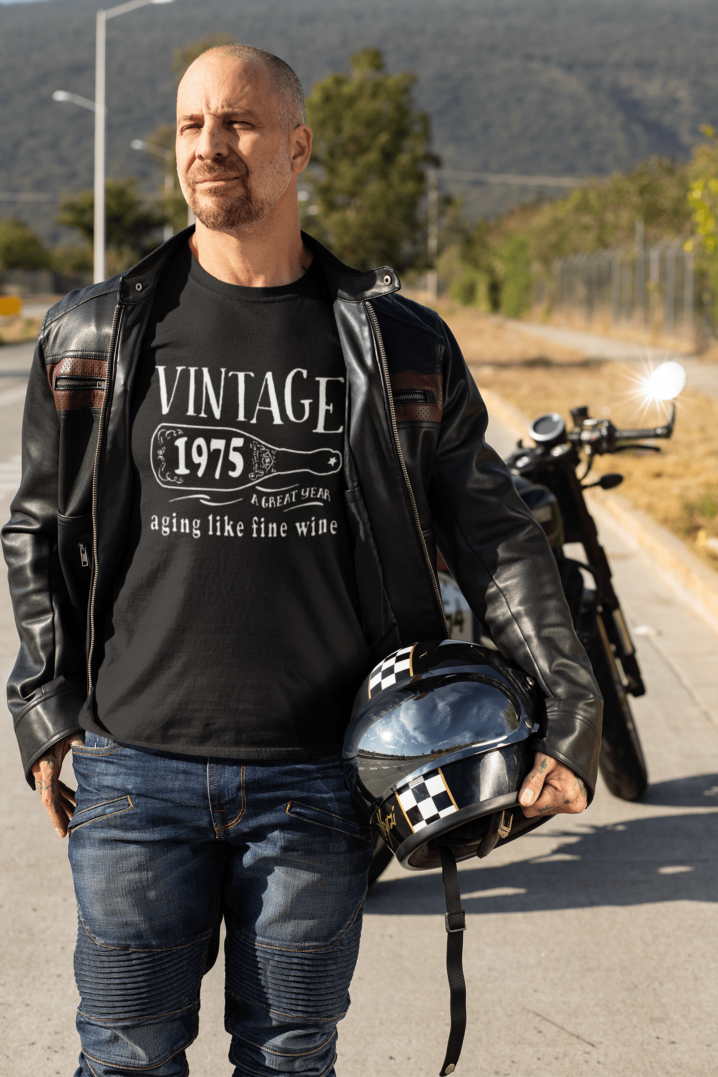 1975 Aging Like a Fine Wine Men's T-shirt Black Birthday Gift 00458