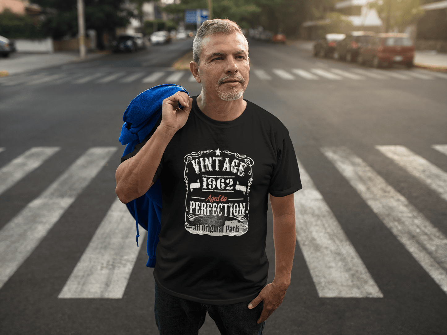 1962 Vintage Aged to Perfection Men's T-shirt Black Birthday Gift 00490