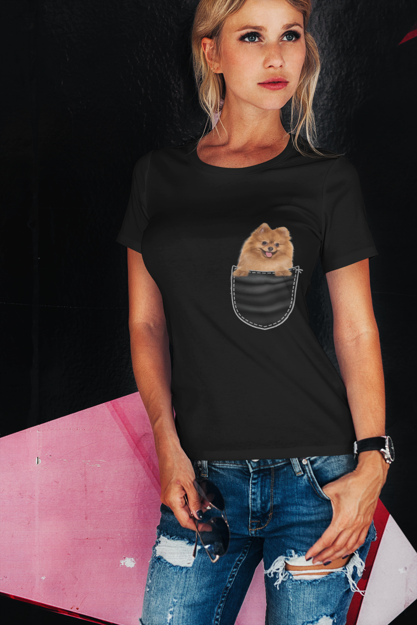 ULTRABASIC Grafik Damen T-Shirt Pomeranian – Süßer Hund in der Tasche